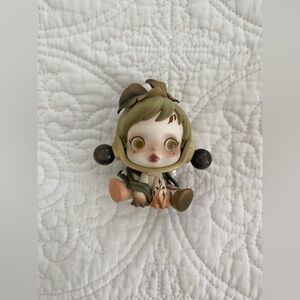 Pop Mart SKULLPANDA The Ink Plum Blossom Series Figure Blind Box (The Forest)